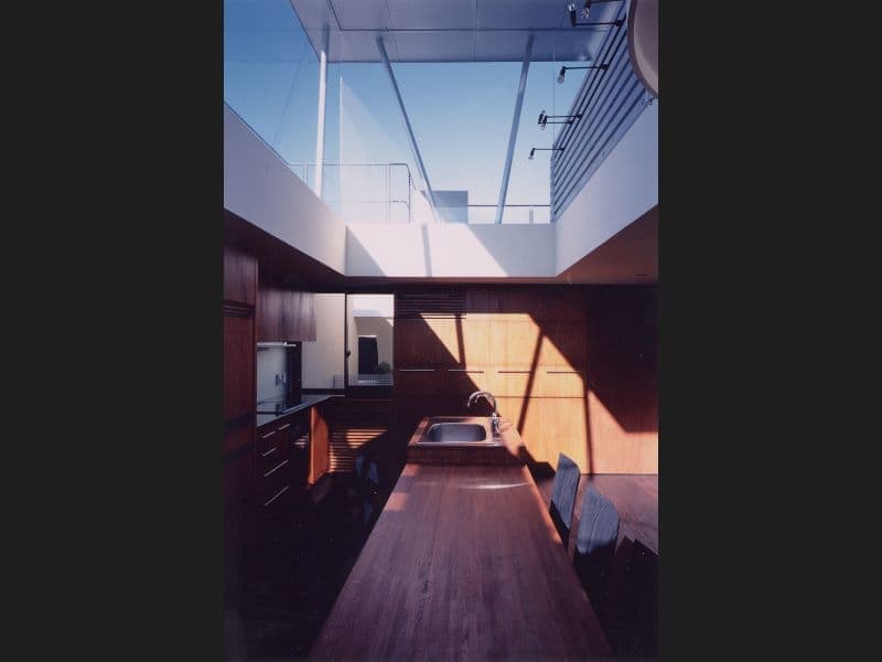 img003.jpg